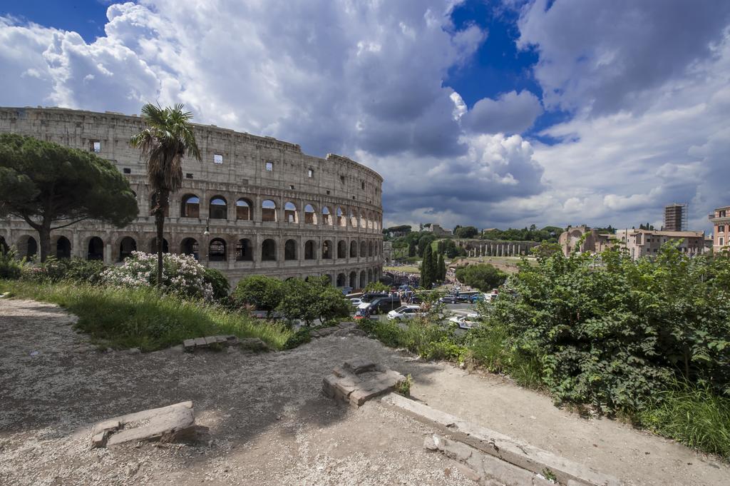 Colosseum Corner Rome Bagian luar foto
