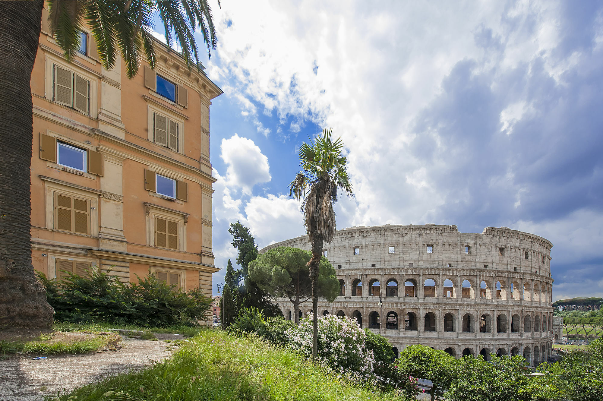 Colosseum Corner Rome Bagian luar foto